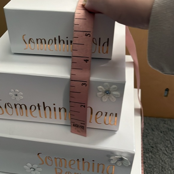 Bridal Shower Gift Box Tower - Picture 10 of 11
